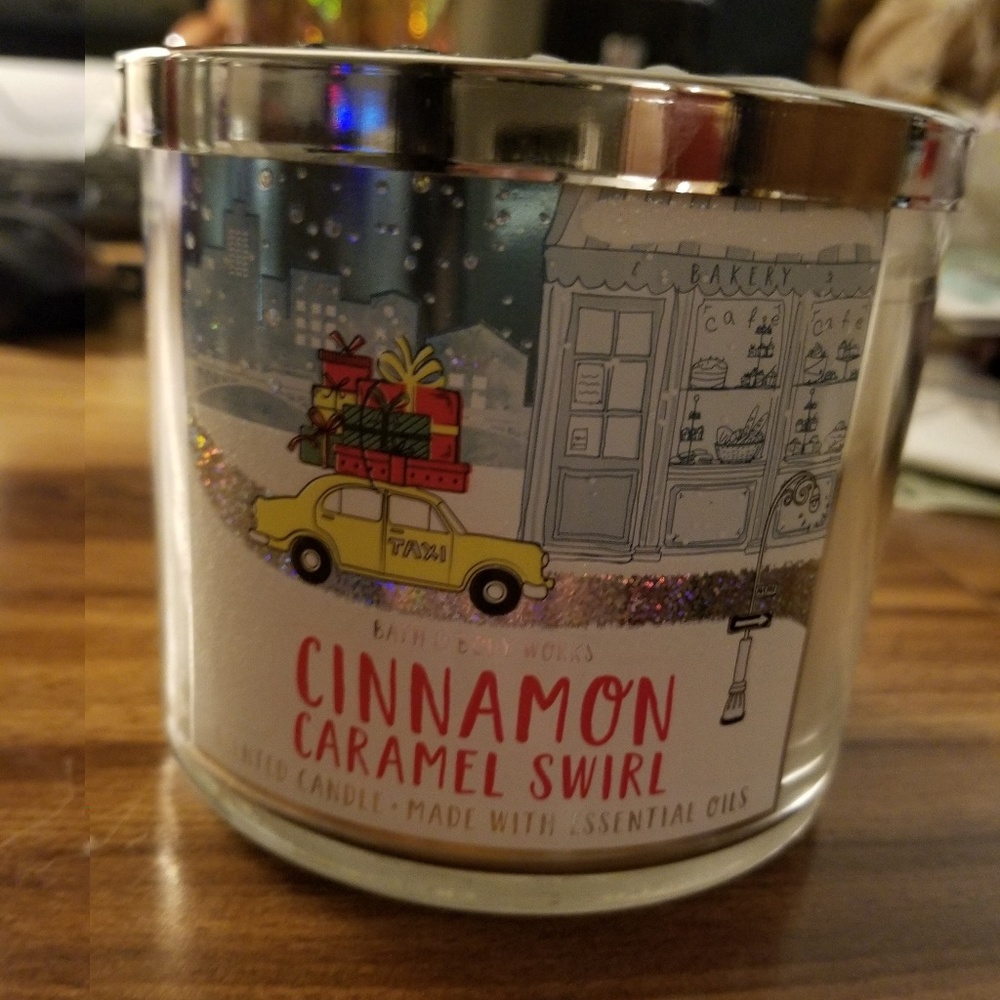 Cinnamon Caramel Swirl Candle